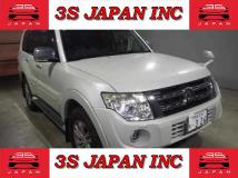 2013 Mitsubishi Pajero