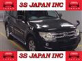 2012 Mitsubishi Pajero