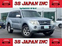 2012 Mitsubishi Pajero