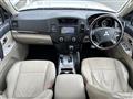 2009 Mitsubishi Pajero