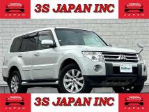 2009 Mitsubishi Pajero
