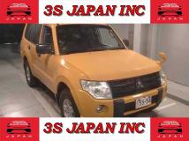 2011 Mitsubishi Pajero