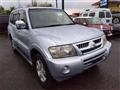 2005 Mitsubishi Pajero