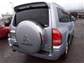 2005 Mitsubishi Pajero