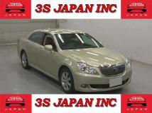 2013 Toyota Crown Majesta