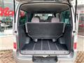 2005 Nissan Caravan