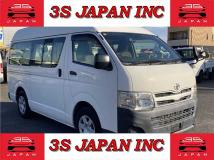 2013 Toyota Hiace