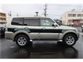 2012 Mitsubishi Pajero