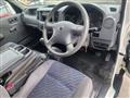 2004 Nissan Caravan