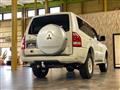 2004 Mitsubishi Pajero