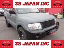 2004 Mitsubishi Pajero