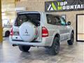 2005 Mitsubishi Pajero