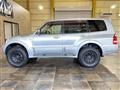 2005 Mitsubishi Pajero