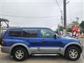 2001 Mitsubishi Pajero