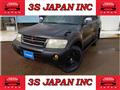 2004 Mitsubishi Pajero