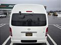 2005 Toyota Hiace Commuter