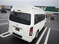 2005 Toyota Hiace Commuter