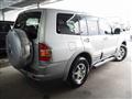 2001 Mitsubishi Pajero