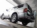 2001 Mitsubishi Pajero