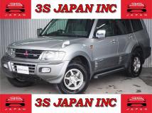 2001 Mitsubishi Pajero