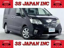 2013 Nissan Serena
