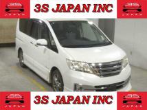 2013 Nissan Serena