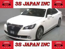 2014 Toyota Crown Majesta