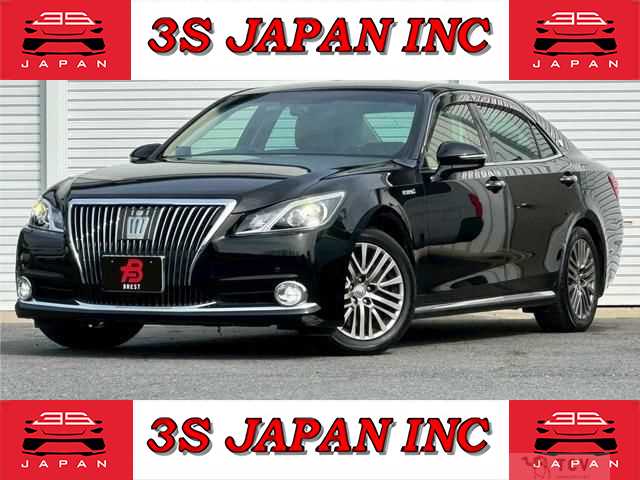 2013 Toyota Crown Majesta