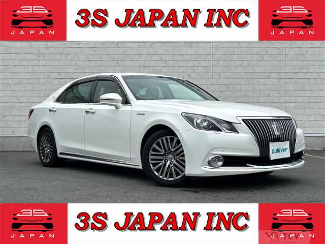 2013 Toyota Crown Majesta