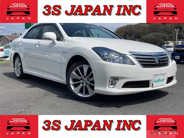2011 Toyota Crown Hybrid