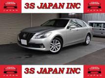 2013 Toyota Crown