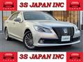 2013 Toyota Crown Royal Series