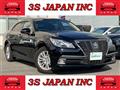 2013 Toyota Crown Royal Series