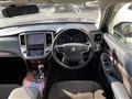 2013 Toyota Crown Royal Series