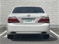 2011 Toyota Crown Royal Series