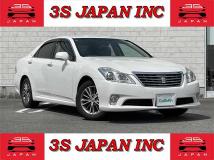 2011 Toyota Crown Royal Series
