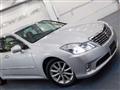 2012 Toyota Crown Royal Series