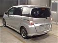 2012 Honda Freed Spike