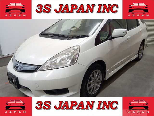 2012 Honda Fit shuttle