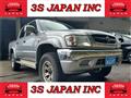 2002 Toyota Hilux