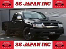 2002 Toyota Hilux Sports Pickup