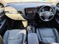 2013 Mitsubishi OUTLANDER PHEV