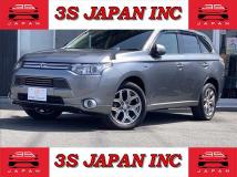 2013 Mitsubishi OUTLANDER PHEV