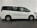 2014 Toyota Voxy