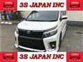 2014 Toyota Voxy
