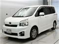 2013 Toyota Voxy