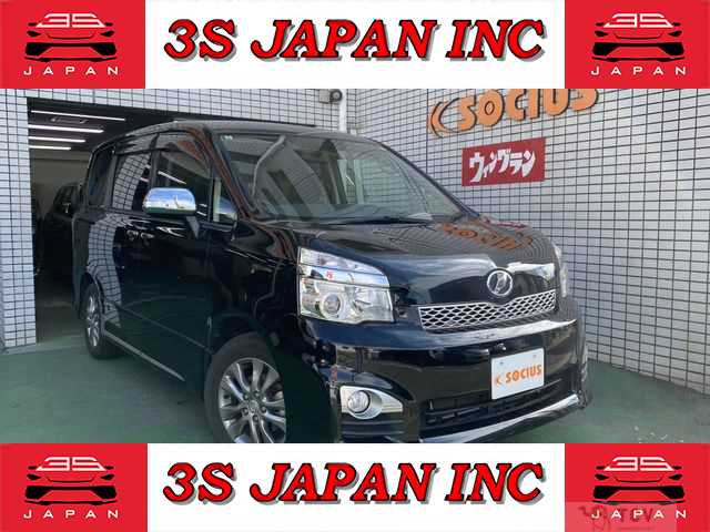 2013 Toyota Voxy