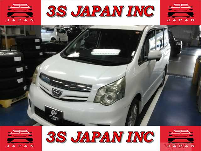 2011 Toyota Noah