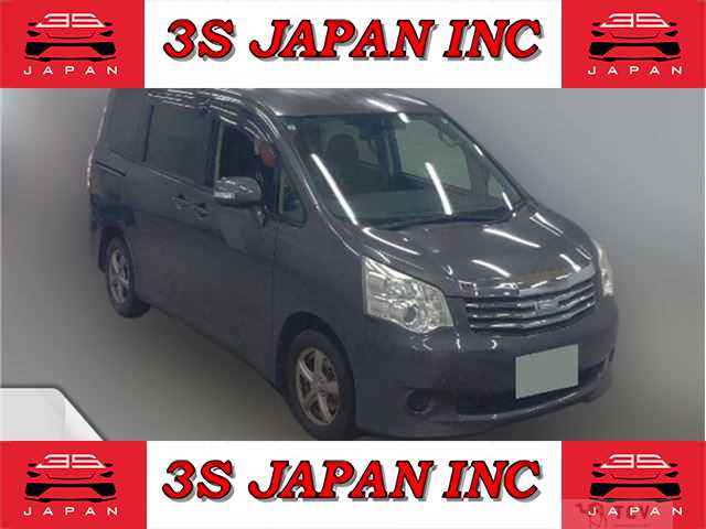 2013 Toyota Noah