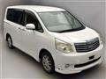 2013 Toyota Noah